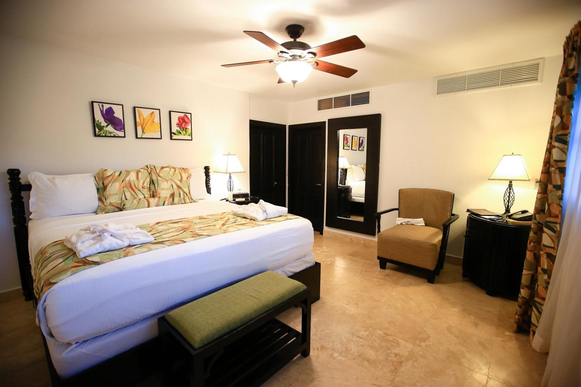 Las Terrazas Resort San Pedro  Extérieur photo
